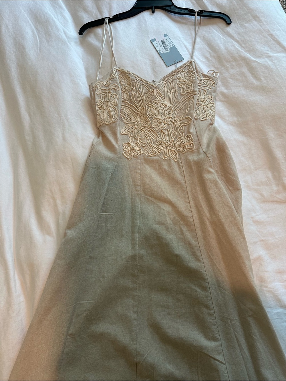 ANTONIO MELANI Cream Floral Lace Trim Slip Dress